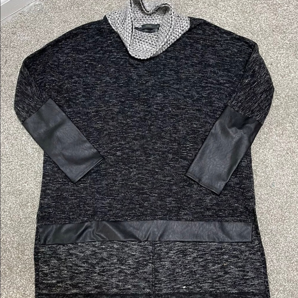 Thml xs high low sweater with faux leather sleeves
